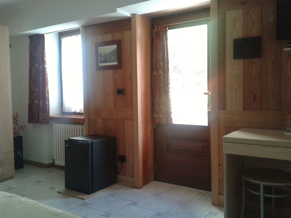 Affittacamere Buenavista Guest House 샴폴루크 외부 사진